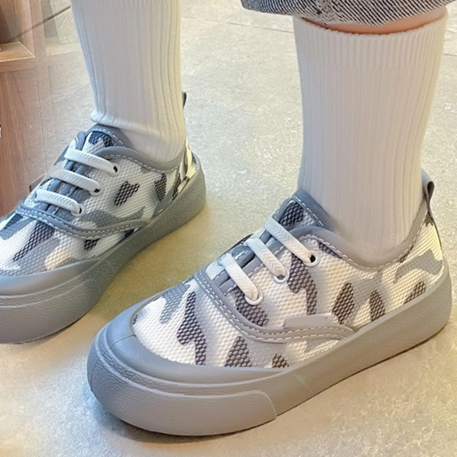 Boys Girls Camouflage Hollow Mesh Breathable Canvas Shoes Colorful Tie Dye Lightweight Casual Sports Walking Shoes