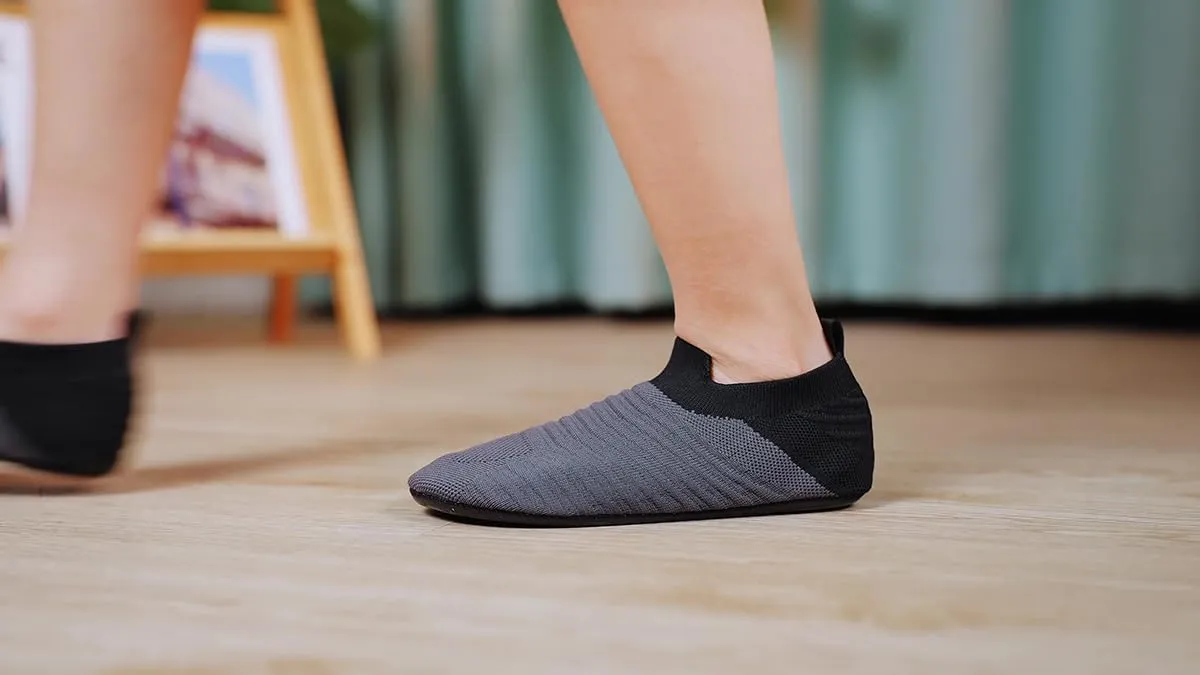 ditont Toddler Slippers Non-Slip Lightweight Comfortable Kids Indoor Grip House Home Shoes for Boys Girl