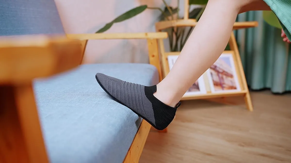 ditont Toddler Slippers Non-Slip Lightweight Comfortable Kids Indoor Grip House Home Shoes for Boys Girl