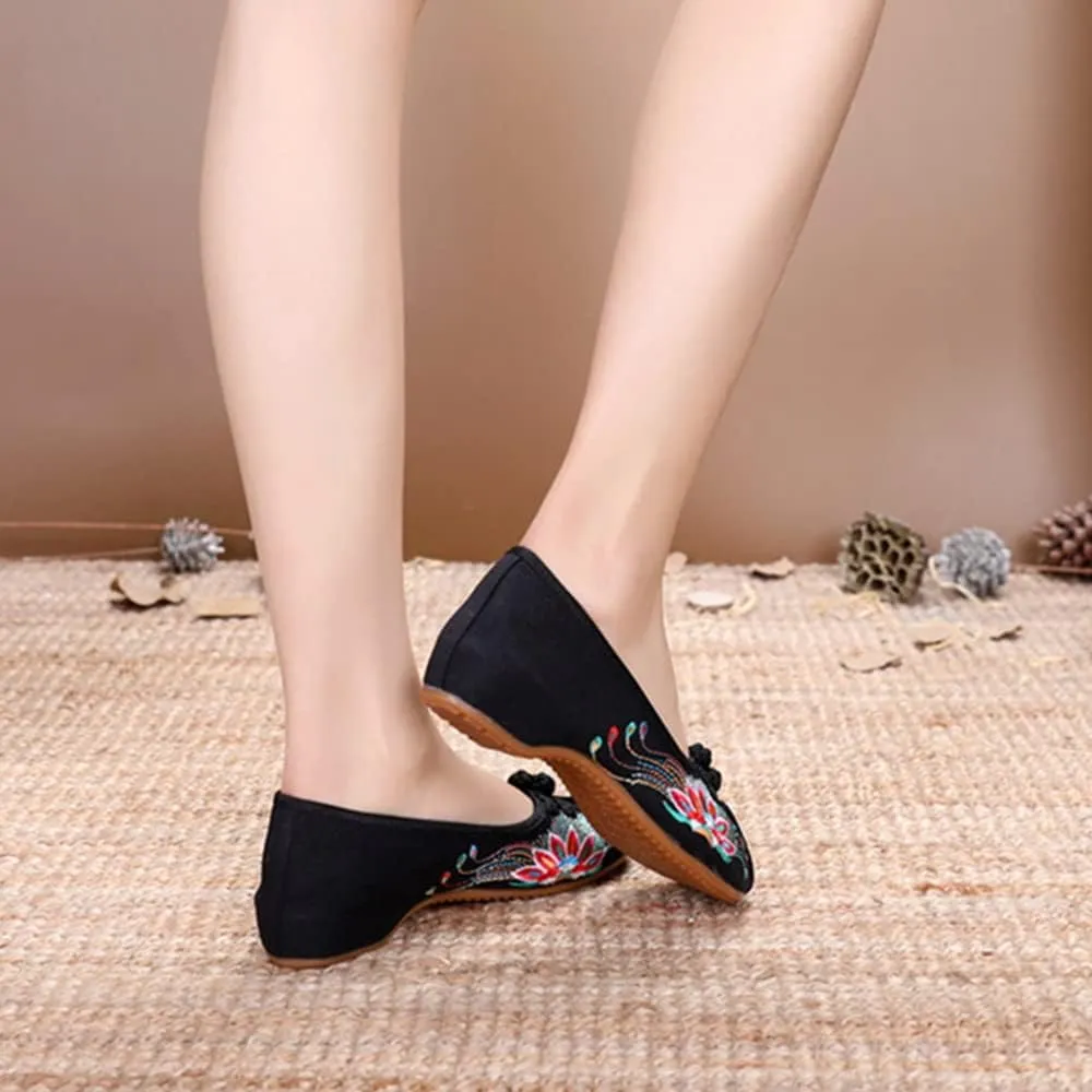 Floral Embroidered Shoes for Women Comfortable Round Toe Loafer Casual Mary Jane Ballet Flats Women's Handmade Flower Soft Canvas Shoes