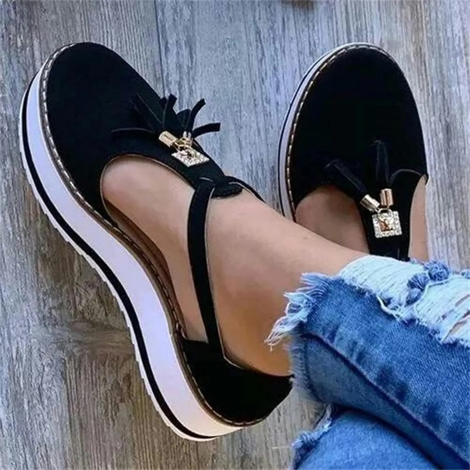 Ladmiple Shoes For Women Sneakers Trendy Slip On Canvas Shoes Comfort Walking Shoes Casual Summer Fashion Flats Loafers