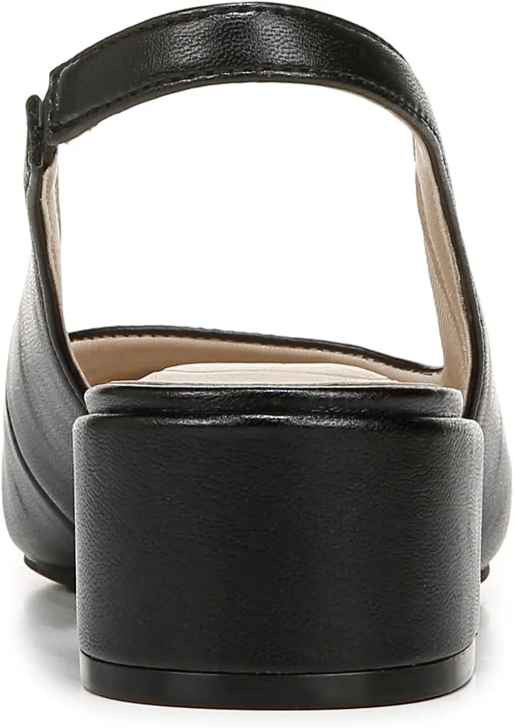 LifeStride Women's Classic Pump