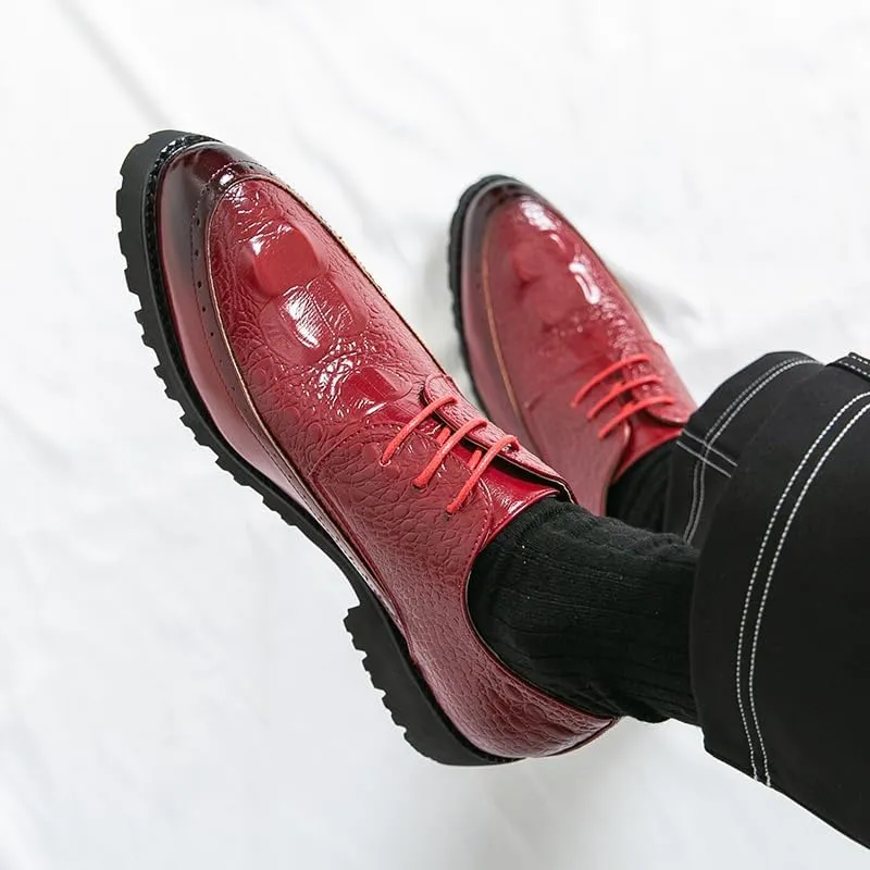 Men's Crocodile Textured Leather Brogue Shoes Metal Reinforced Eyelets Thick Rubber Outsole Anti-Slip Traction Casual Business Wear