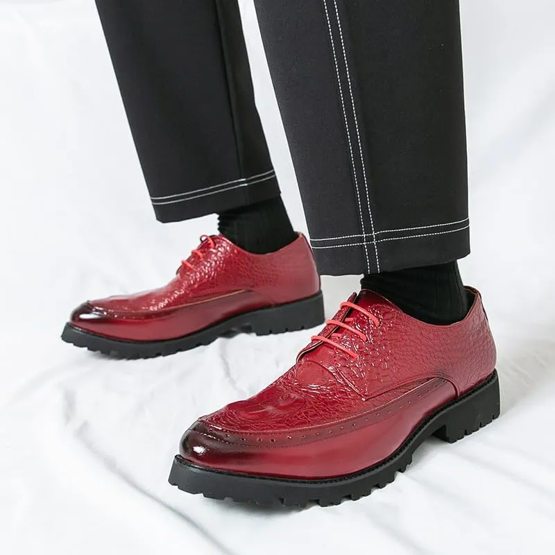 Men's Crocodile Textured Leather Brogue Shoes Metal Reinforced Eyelets Thick Rubber Outsole Anti-Slip Traction Casual Business Wear