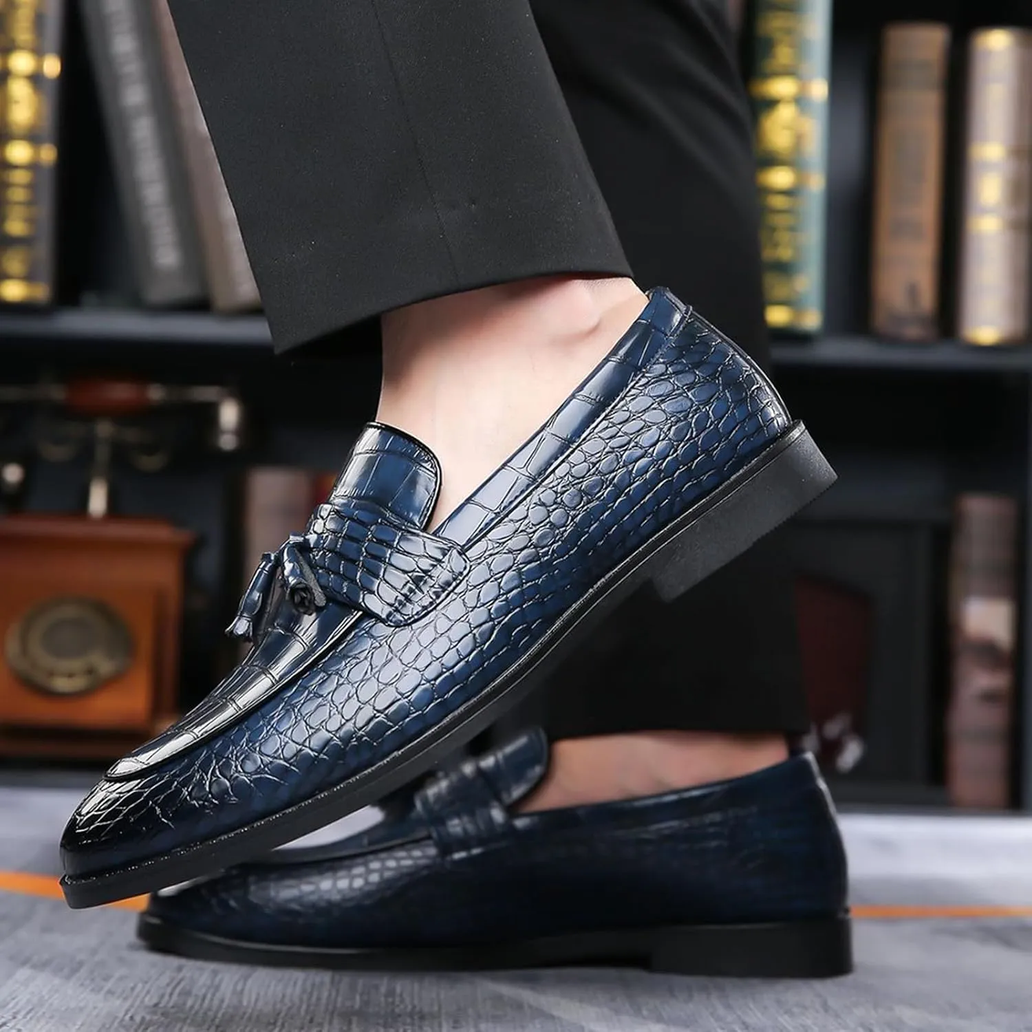 Men's Leather Textured Chunky Heel Loafers Retro Pointed Tassels Non-Slip Slip-On Business Work Wedding Formal Shoes