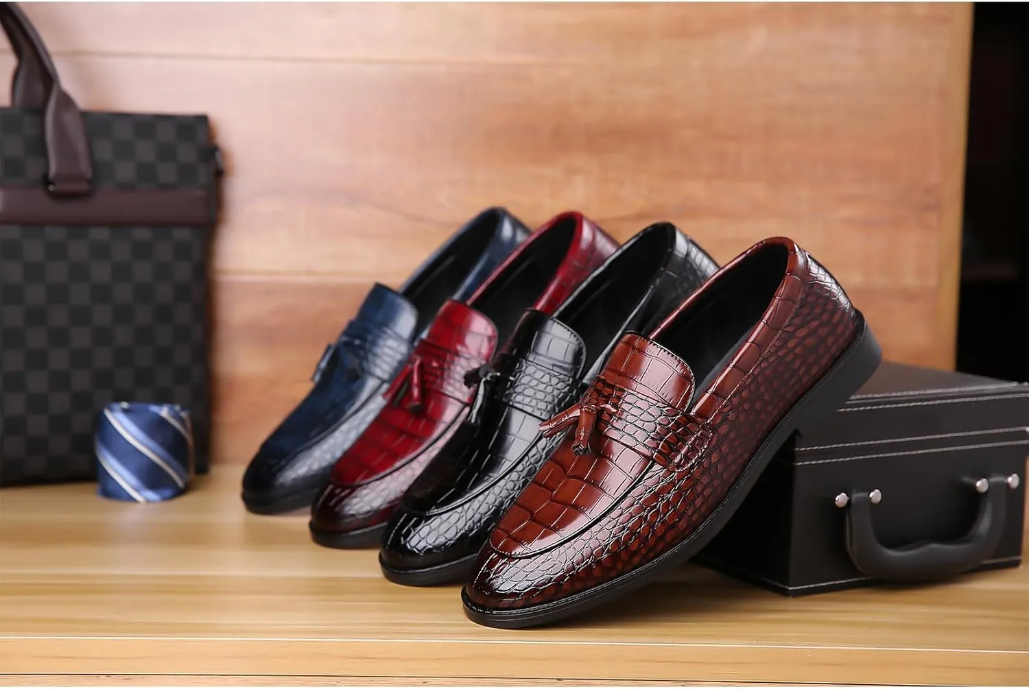 Men's Leather Textured Chunky Heel Loafers Retro Pointed Tassels Non-Slip Slip-On Business Work Wedding Formal Shoes