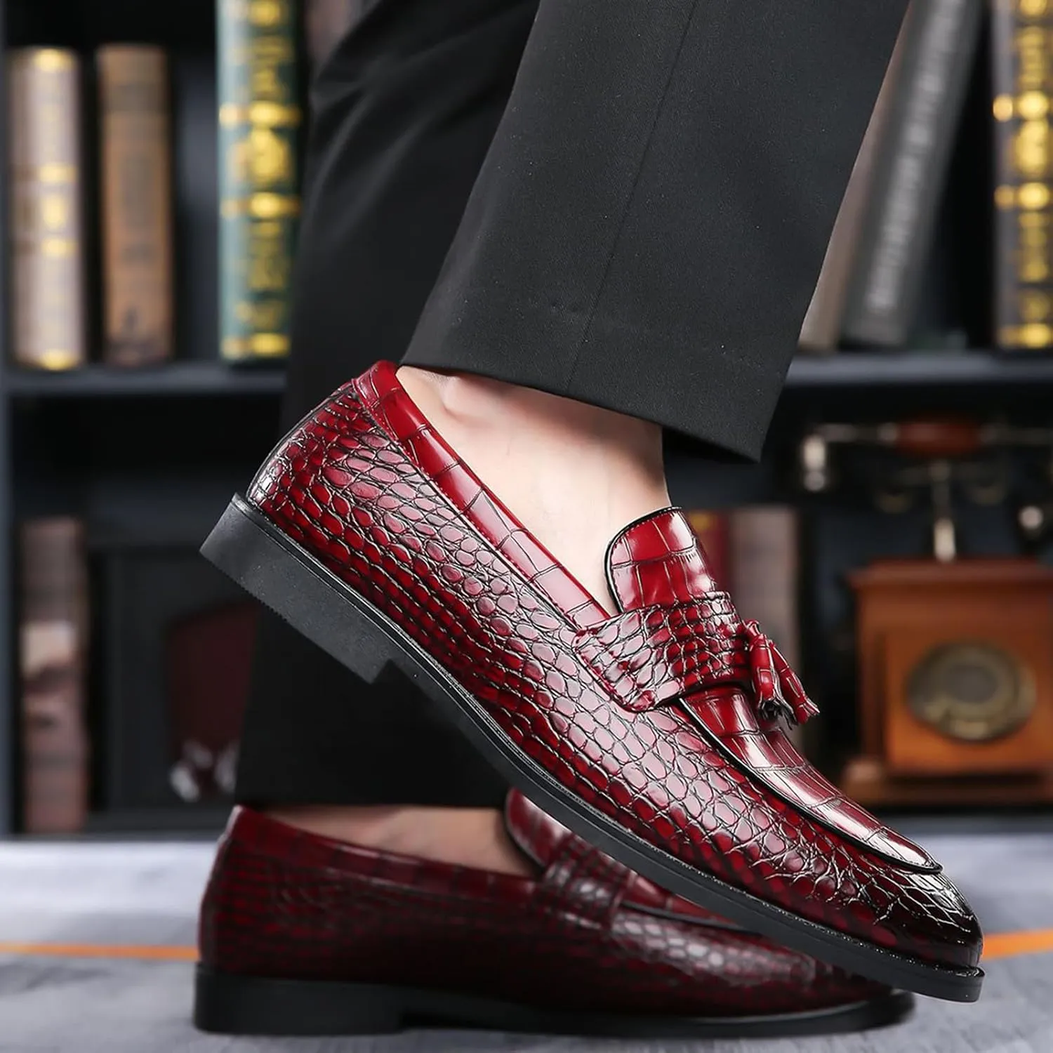 Men's Leather Textured Chunky Heel Loafers Retro Pointed Tassels Non-Slip Slip-On Business Work Wedding Formal Shoes
