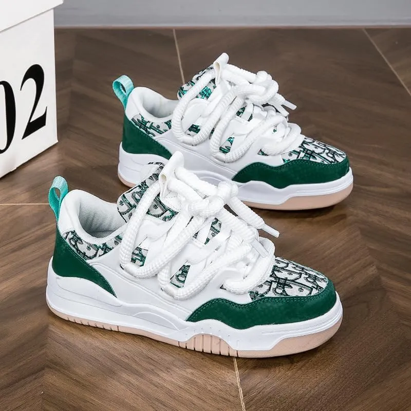 Men's Stylish Skate Shoes with Good Grip and Breathable Lace-up Sneakers