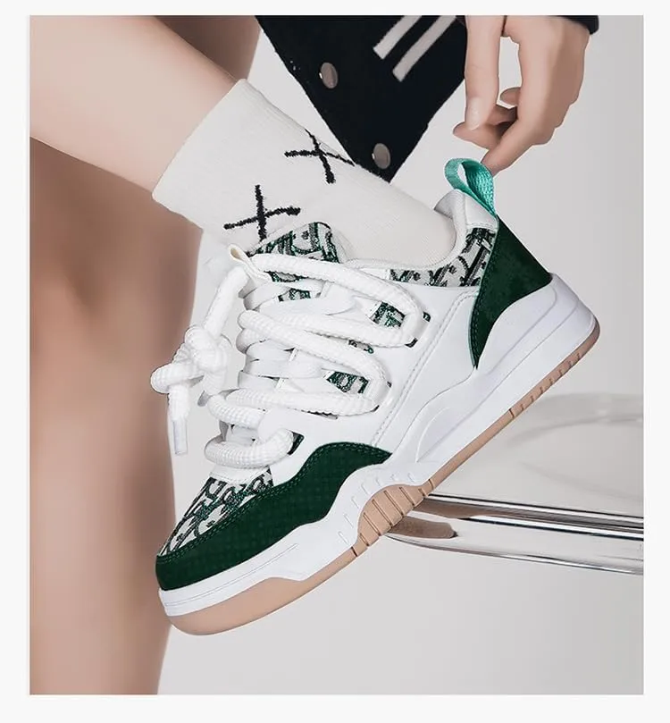 Men's Stylish Skate Shoes with Good Grip and Breathable Lace-up Sneakers