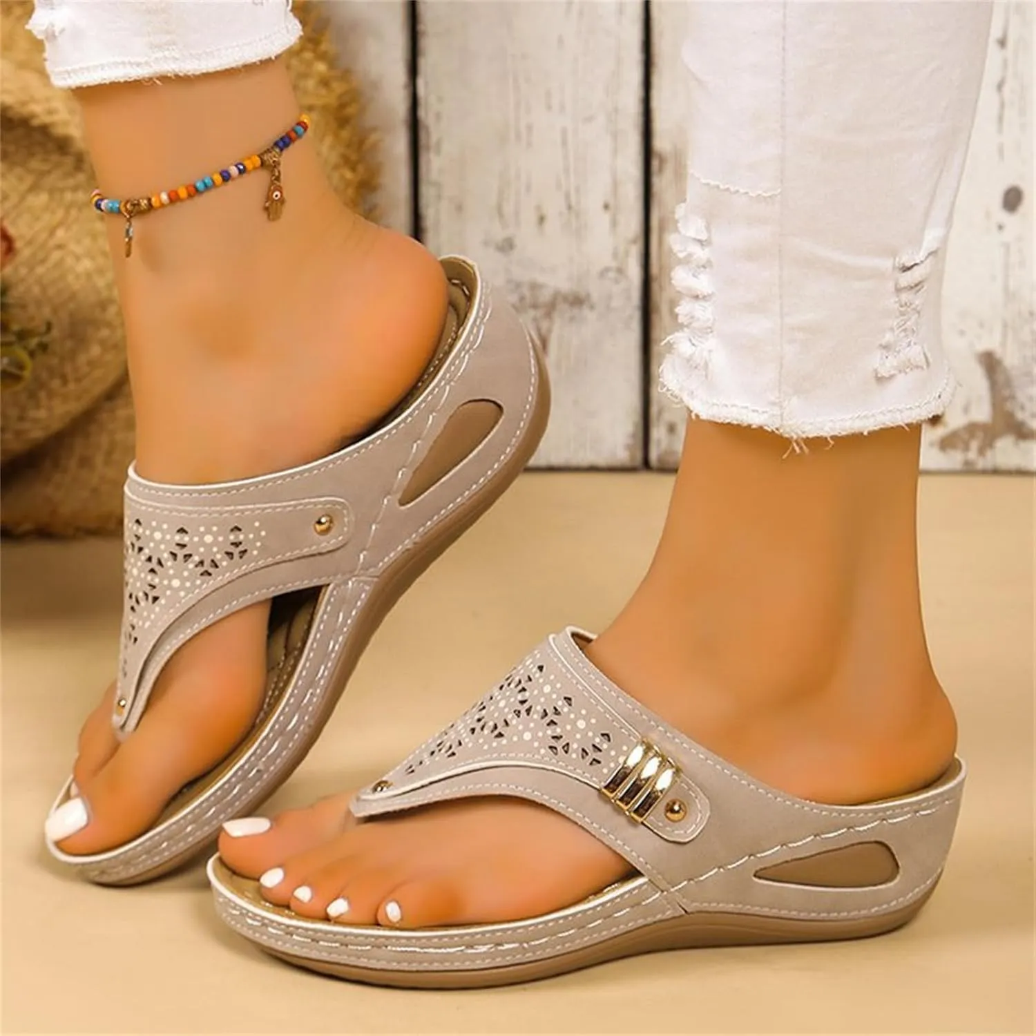 Summer Sandals For Women,Womens Strappy Flat Sandals Criss Cross Dressy Summer Clip Toe T-Strap Gladiator Beach Sandals
