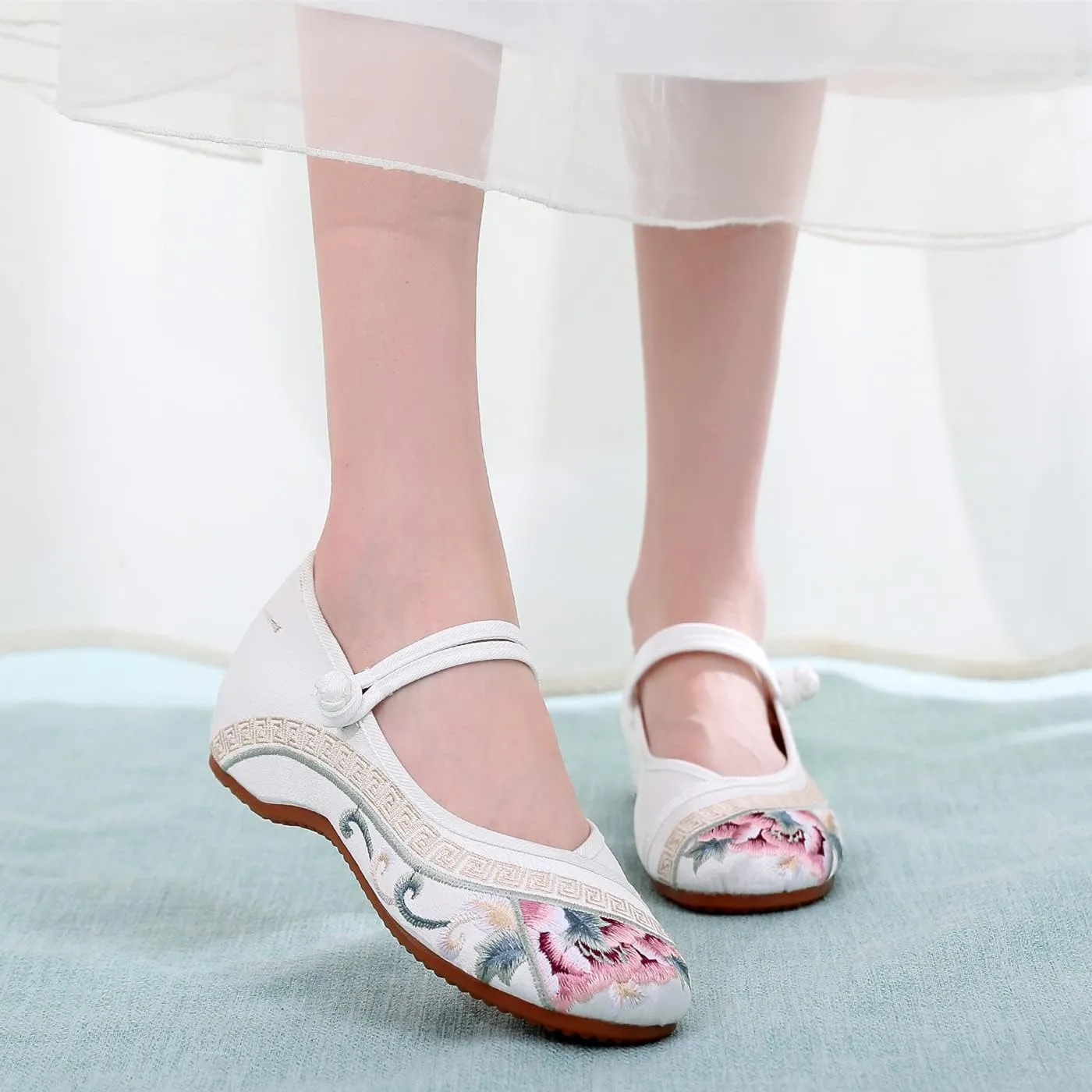 Womens Handmade Floral Embroidered Canvas Shoes - Casual Round Toe Mary Jane Ballet Yoga Flats Slip On Shoes