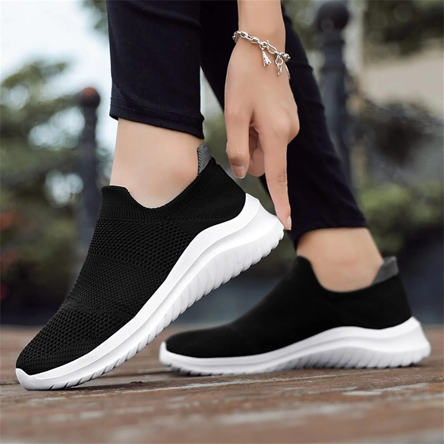 Women's Slip On Walking Shoes Running Comfortable Mens Casual Shoes Mesh Ladies Casual Shoes Black Platform Sneaker Slip On Tennis Shoe Cross Trainer Shoe