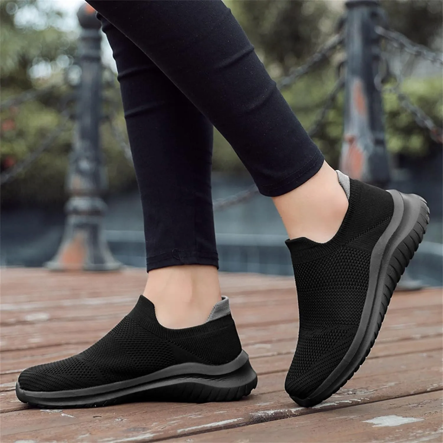 Women's Slip On Walking Shoes Running Comfortable Mens Casual Shoes Mesh Ladies Casual Shoes Black Platform Sneaker Slip On Tennis Shoe Cross Trainer Shoe