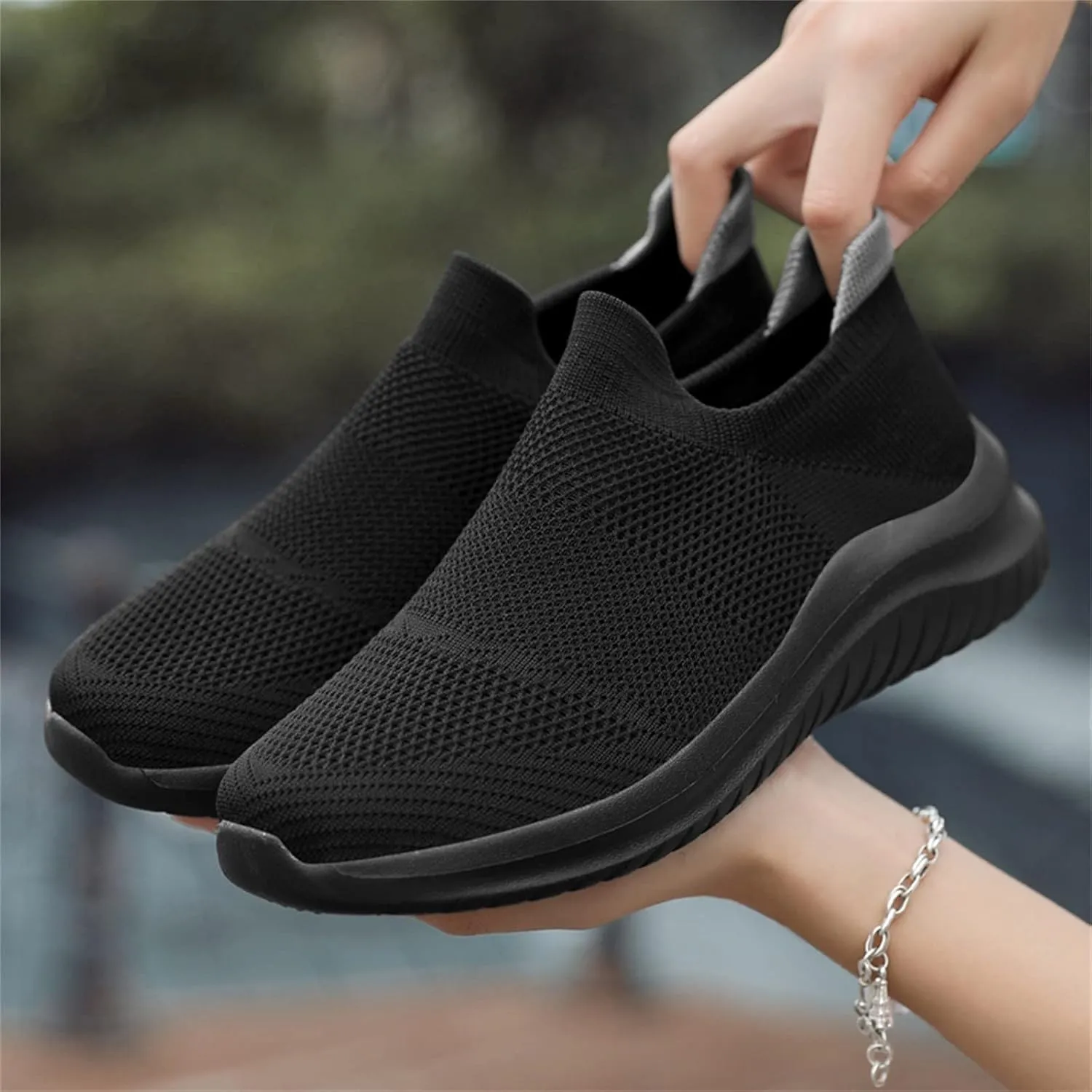 Women's Slip On Walking Shoes Running Comfortable Mens Casual Shoes Mesh Ladies Casual Shoes Black Platform Sneaker Slip On Tennis Shoe Cross Trainer Shoe