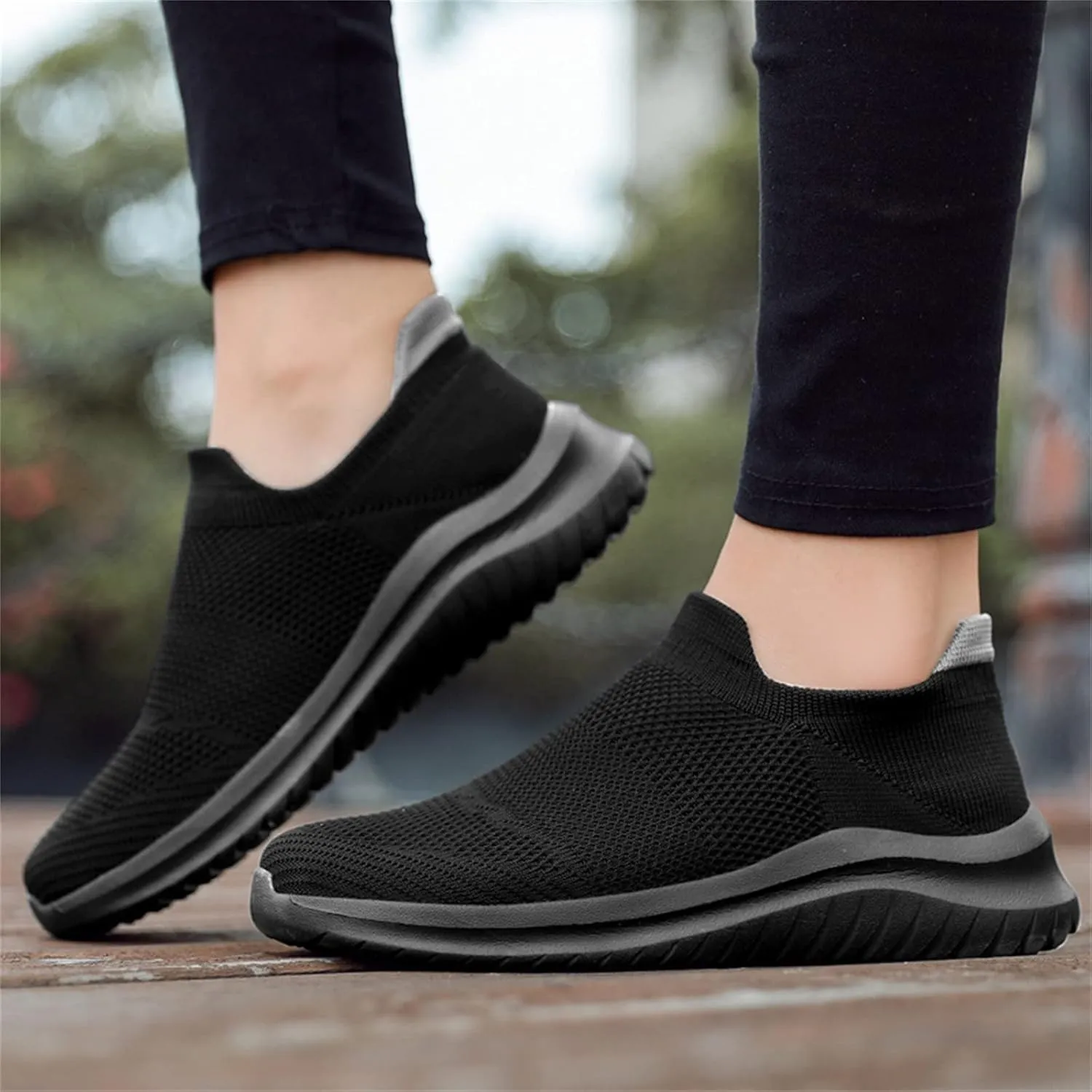 Women's Slip On Walking Shoes Running Comfortable Mens Casual Shoes Mesh Ladies Casual Shoes Black Platform Sneaker Slip On Tennis Shoe Cross Trainer Shoe