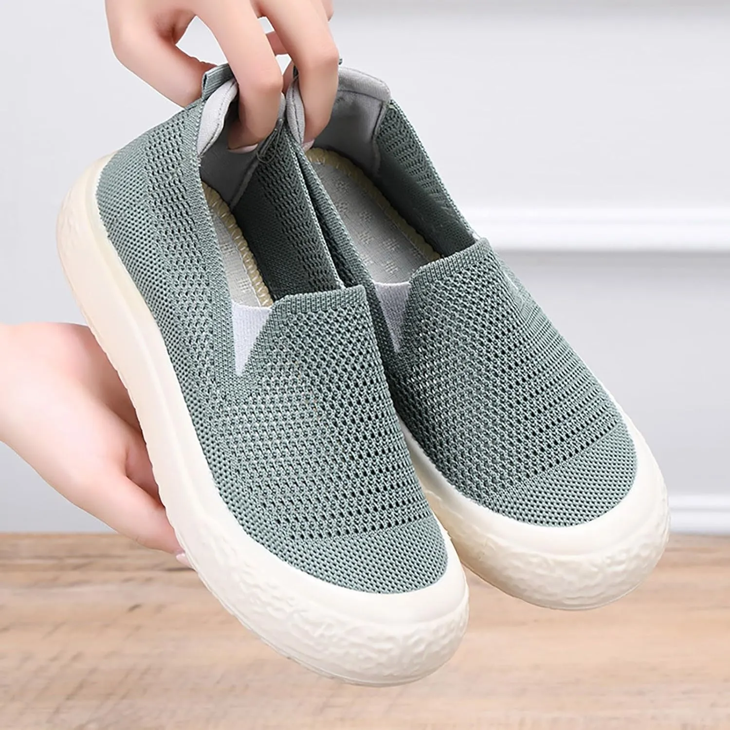 Womens Tennis Shoes Jogging Casual Slip On Shoes Fashion Sneakers 2025 Running Sneakers Comfortable Memory Foam Slip On Tennis Shoe Loafers Casual Slip On